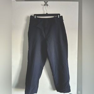 Banana Republic size 8P tie front ankle work pant. Navy blue.